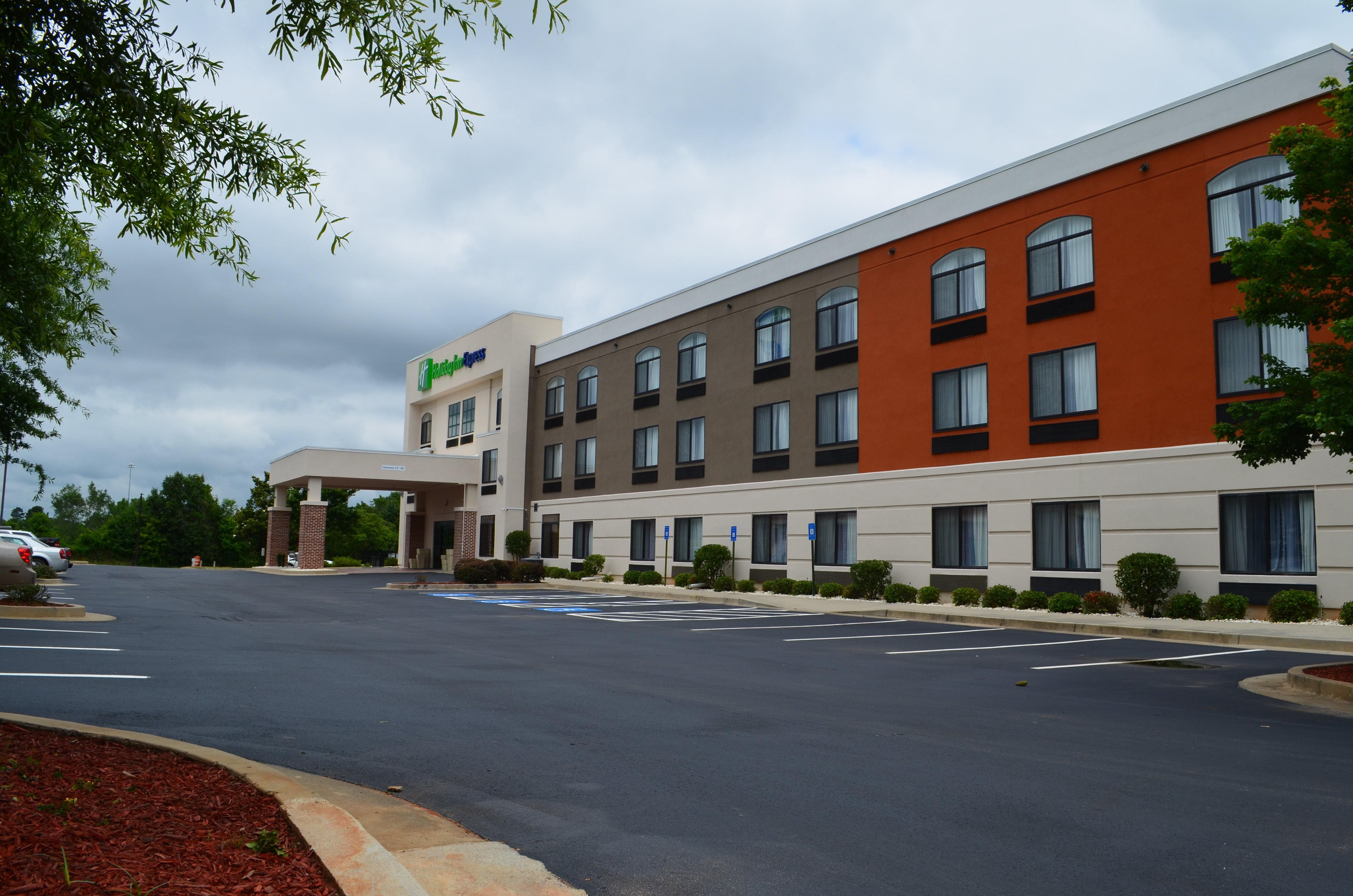 Holiday Inn Express Madison Exteriér fotografie