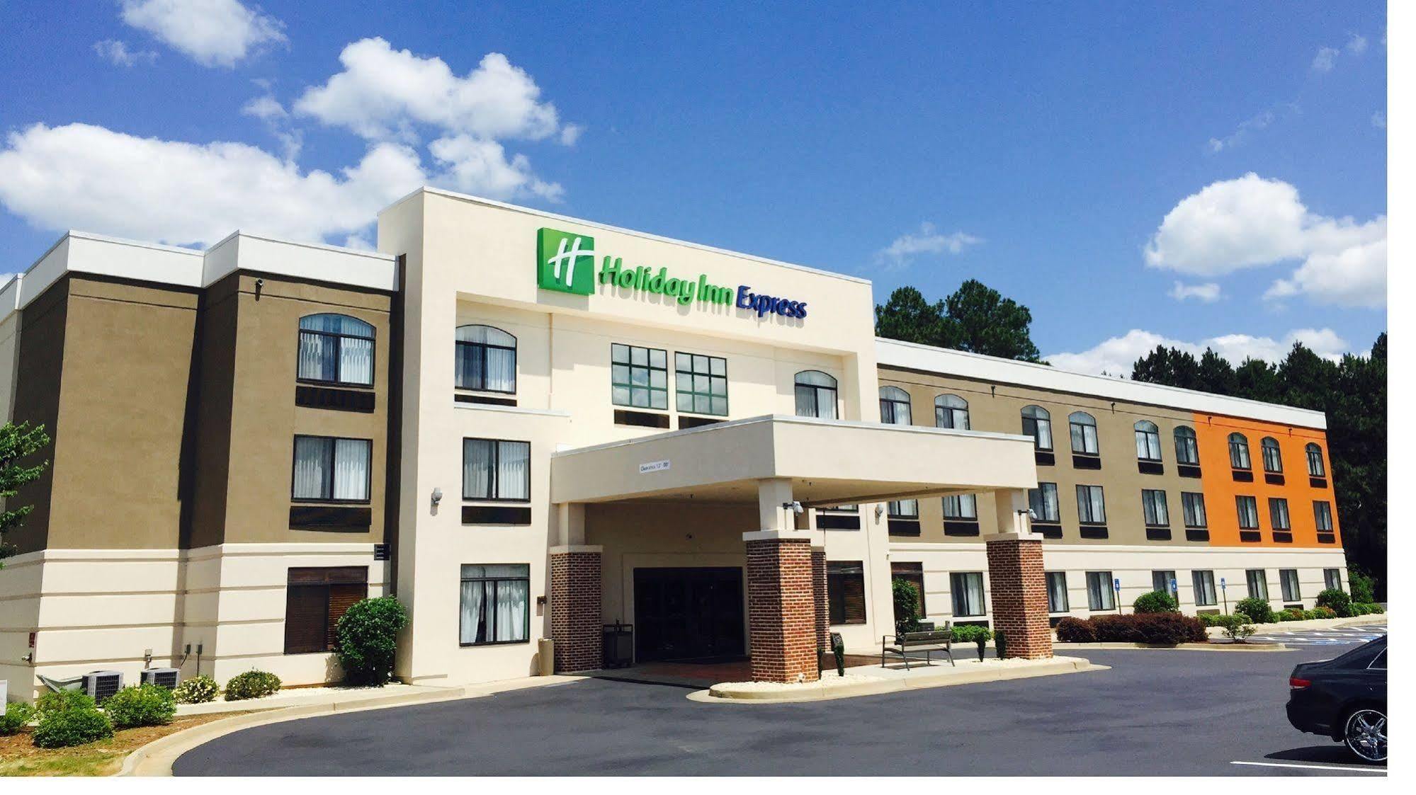 Holiday Inn Express Madison Exteriér fotografie